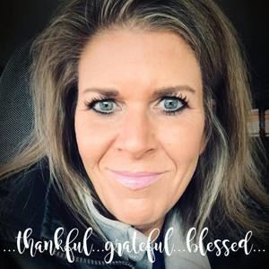 Meet your Posher, Holly